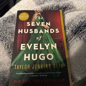 The Seven Husbands of Evelyn Hugo: A Novel by Taylor Jenkins Reid (Paperback)